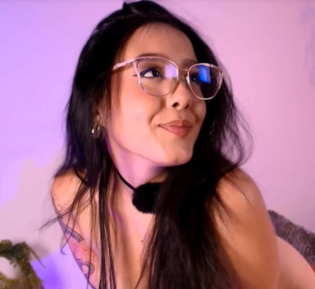 Click to view full size el cuerpo perfecto de una puta latina sexy bitch with big ass