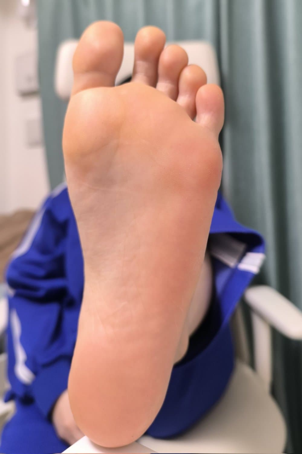 Click to view full size Chinese feet/shoes/socks/tights