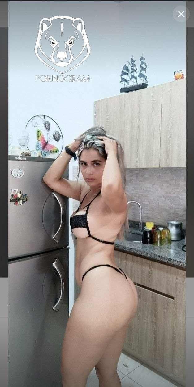 Click to view full size Pareja naturista teniendo sexo en un rio de la selva amazónica - Xpaja