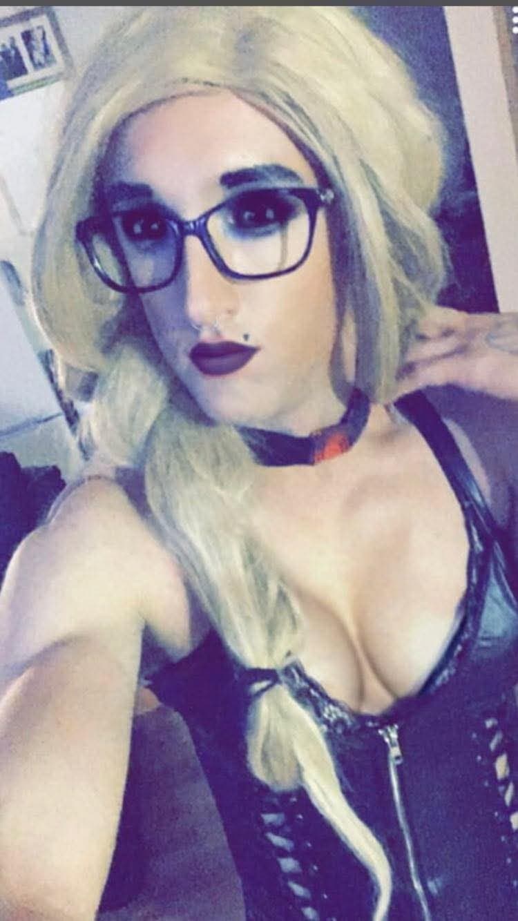 Click to view full size Chloe Carson Belfast tranny slut