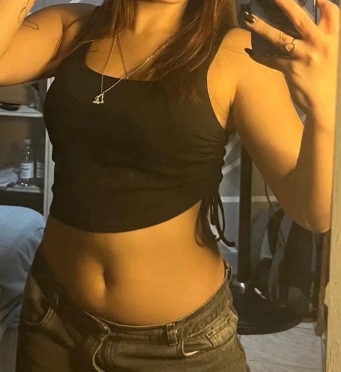 Click to view full size Lindas17??