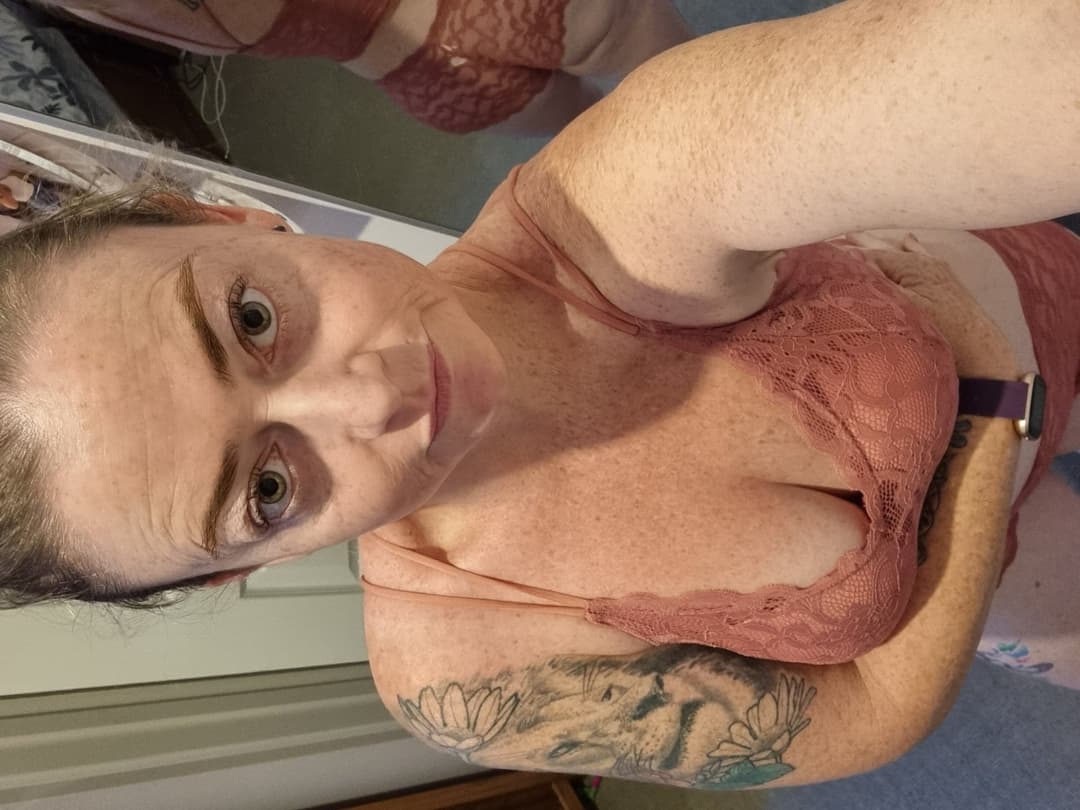 Click to view full size Brisbane biggest COCK WHORE LISA