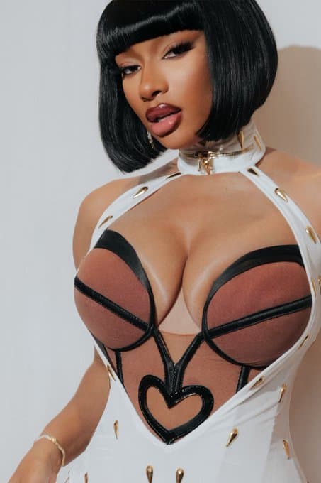 Click to view full size Tiddies Here