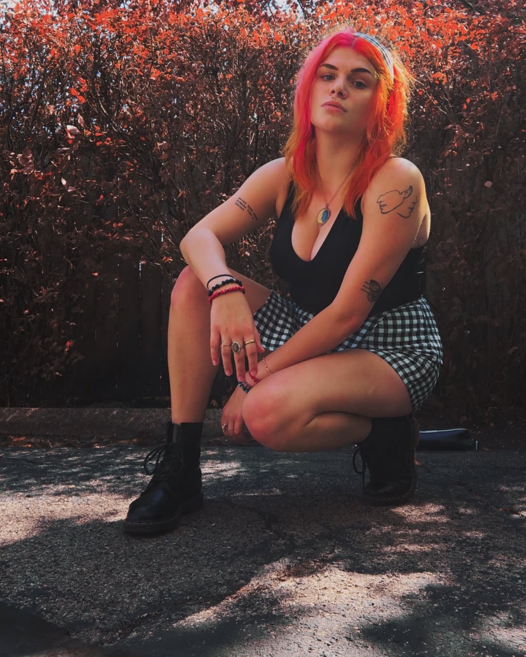 Click to view full size Fat Breasted Alt Girl