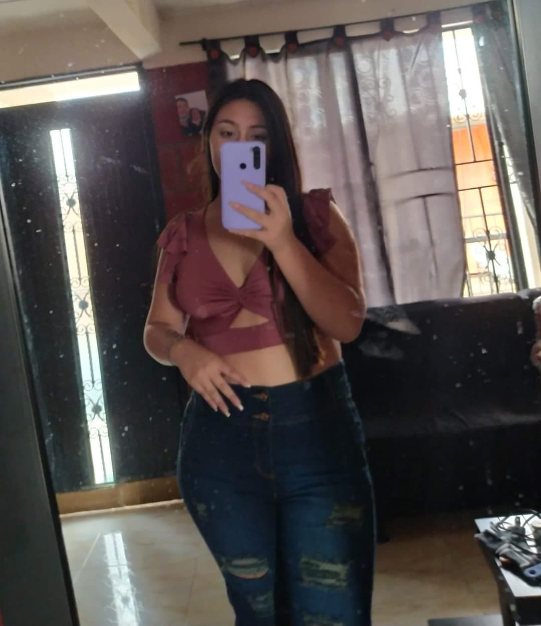 Click to view full size disfruta del culo de esta puta