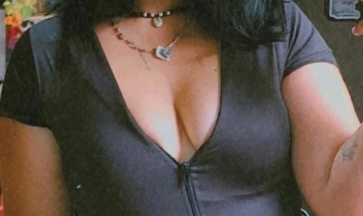 Click to view full size Lindas18??