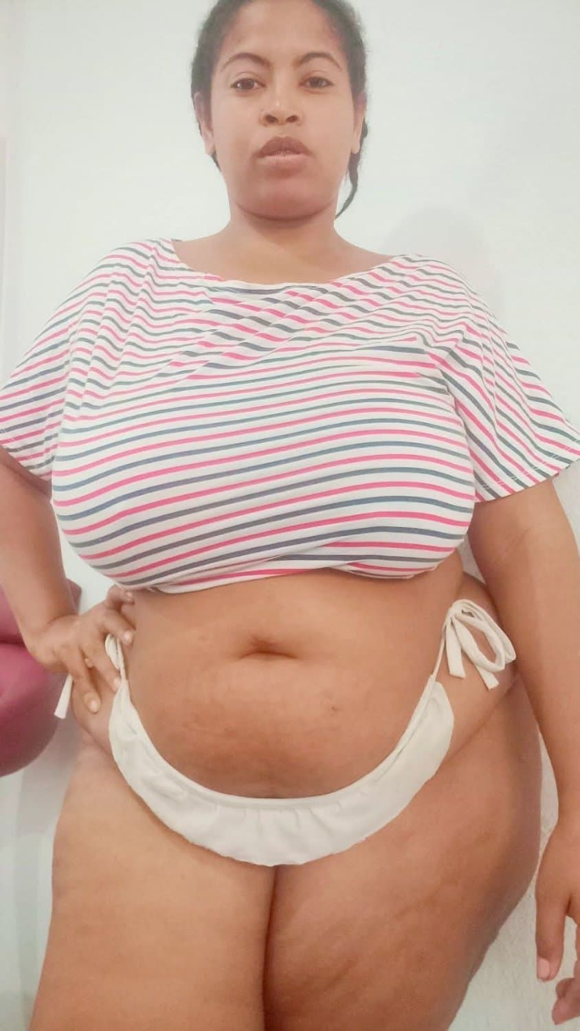 Click to view full size Gordinha tarada e safada