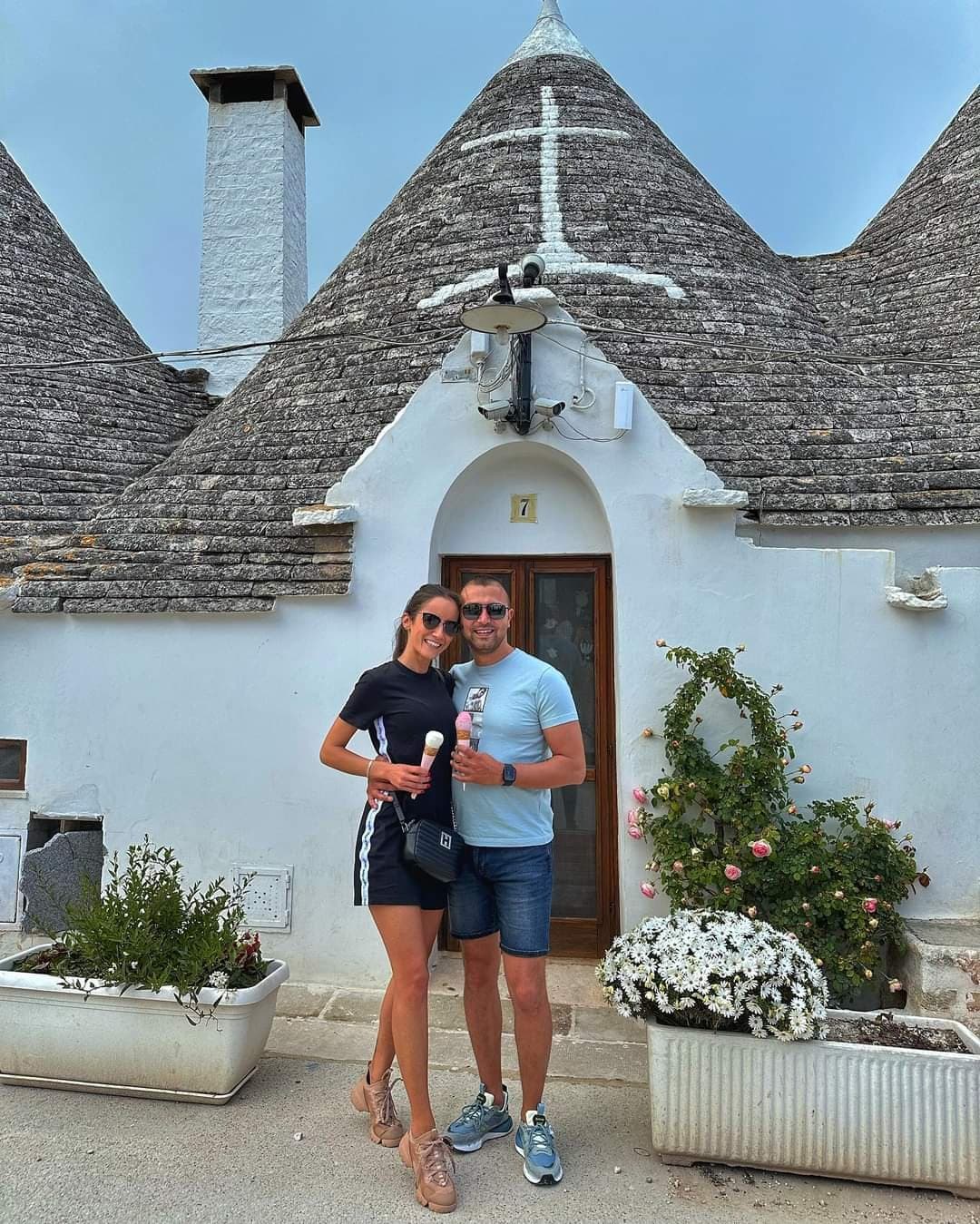 Click to view full size Aliz