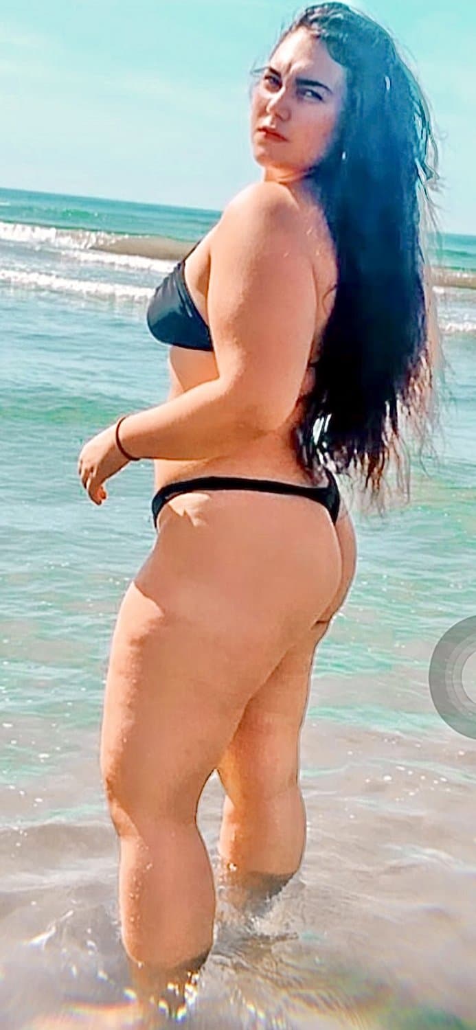 Click to view full size MINHA PUTA - Isa Zago - Oque acham dessa puta exibida ??? ???