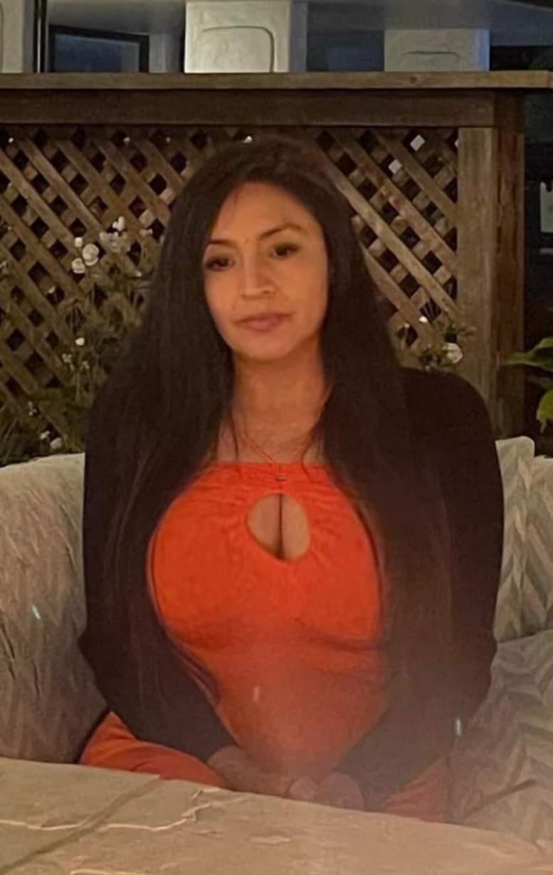 Click to view full size I want to see my mom fuck my friend 20m and 50f