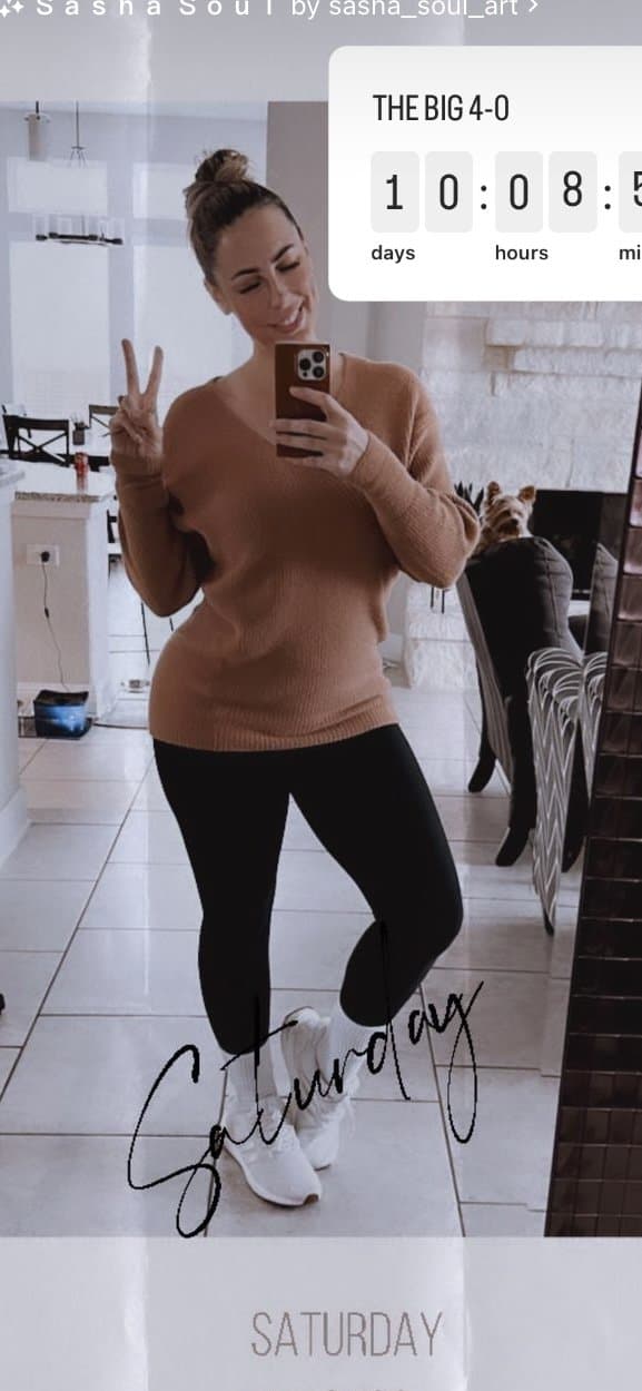 Click to view full size Texas TikTok milf Robyn fields