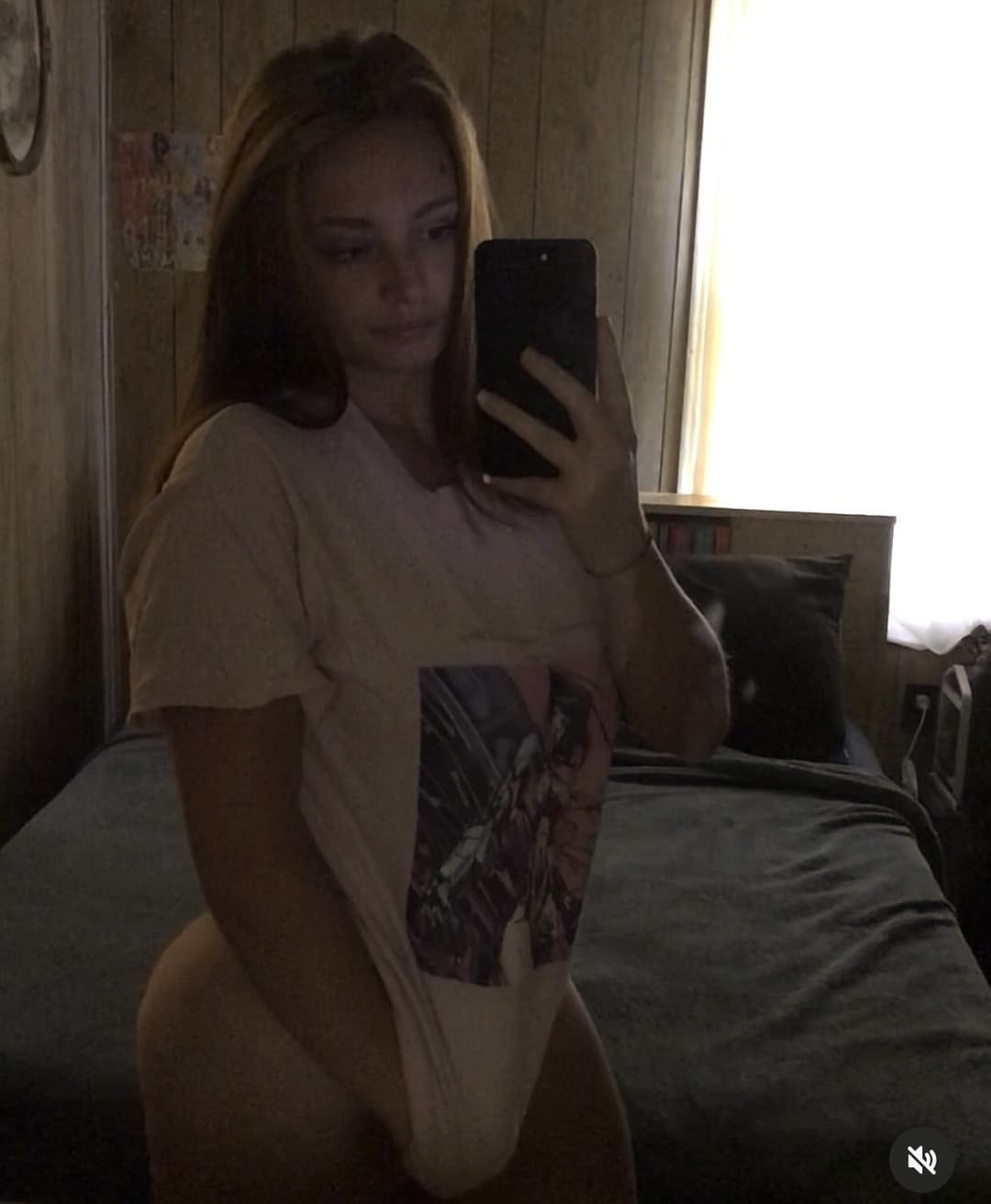 Click to view full size love jerking to *not* random *famous* insta girls