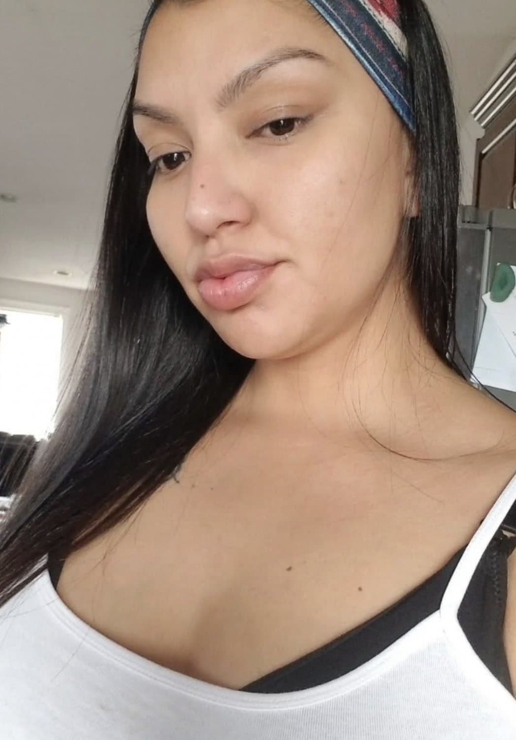 Click to view full size Sask native Rez native sask natives jussy Lee from Saskatoon anyone get her dm me asap