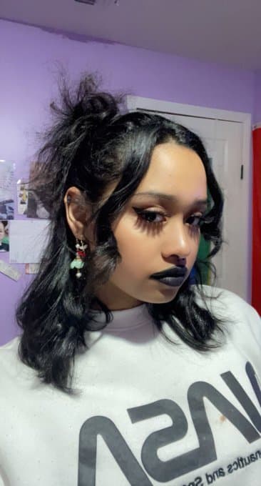 Click to view full size Ex coworker .. shes a lil freak who has a breeding kink