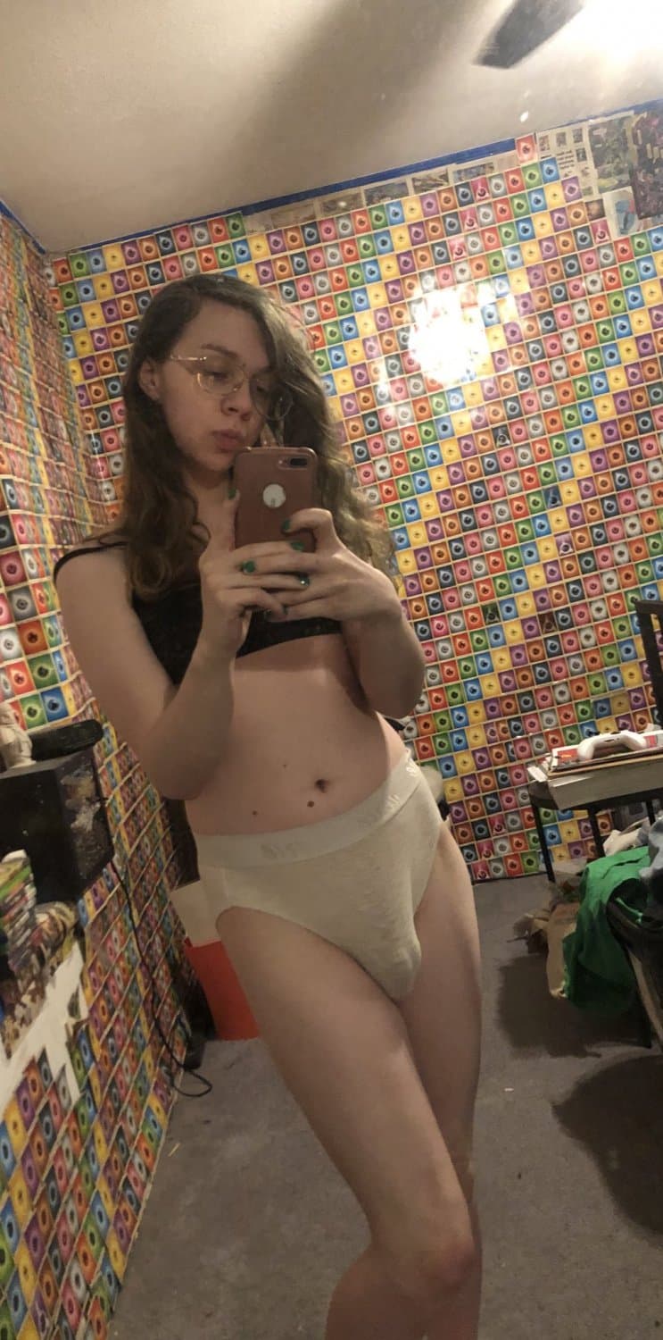 Click to view full size Chlowwy Lang