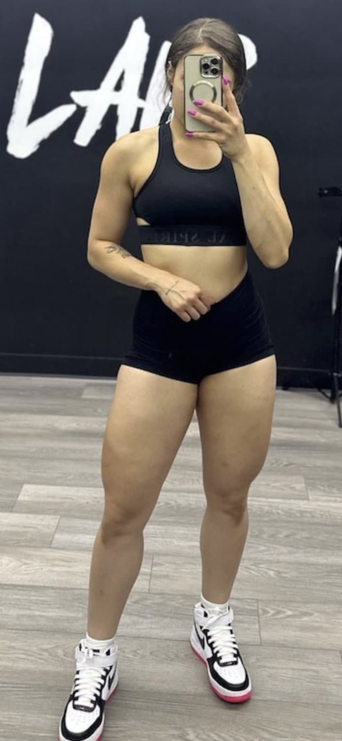 Click to view full size MINHA PUTA - Sarinha - Oque acham dessa puta exibida ??? ???