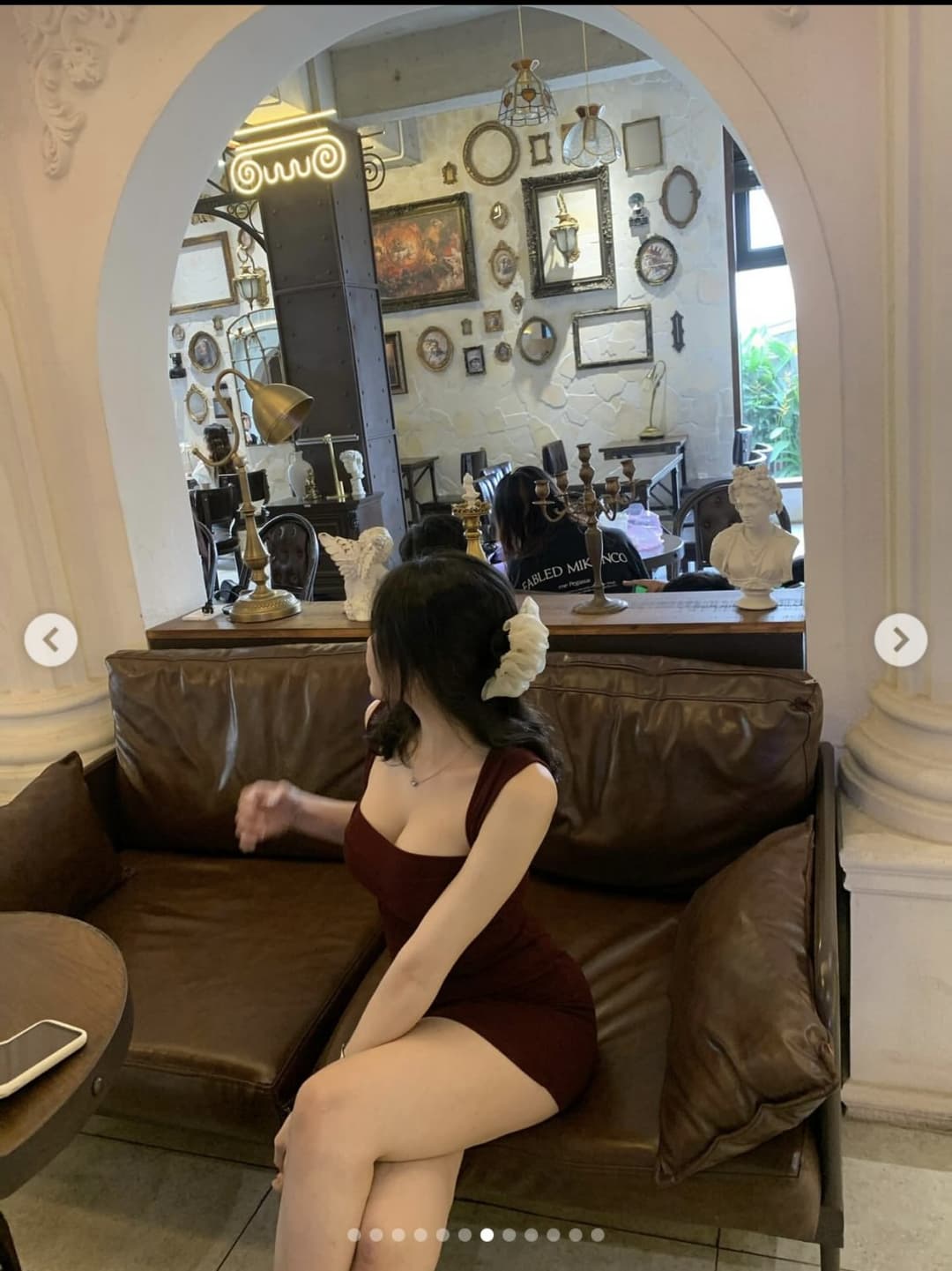 Click to view full size Chiều ae hết mik luôn lên ae 1 con bạn thân cực dâm,vì con này chuyên xem hentai ở nhà