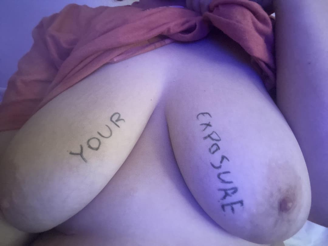 Click to view full size Reddit slut #5