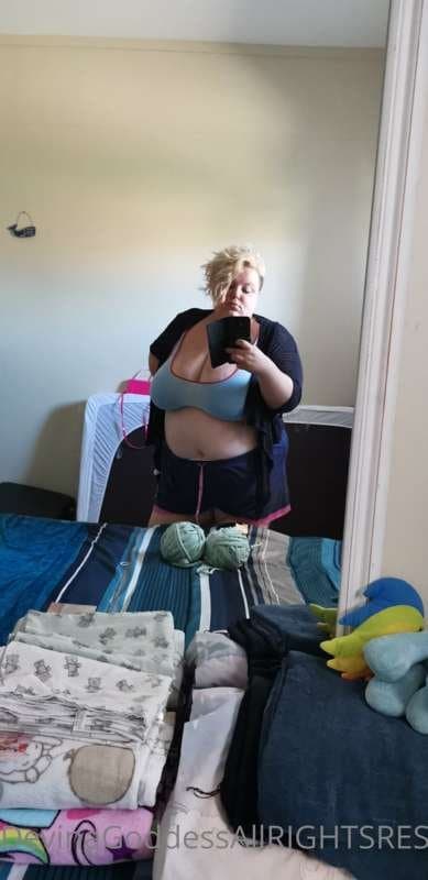 Click to view full size Mature horny bbw wife part 1