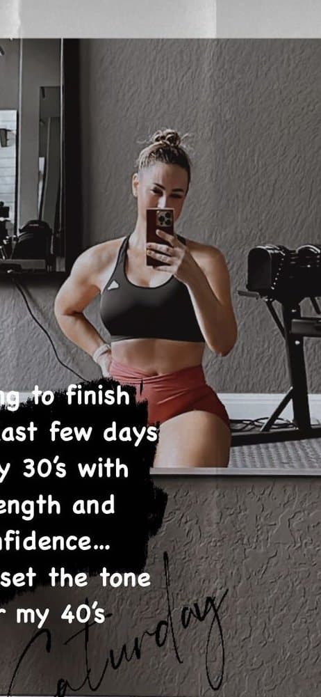 Click to view full size Texas TikTok milf Robyn fields