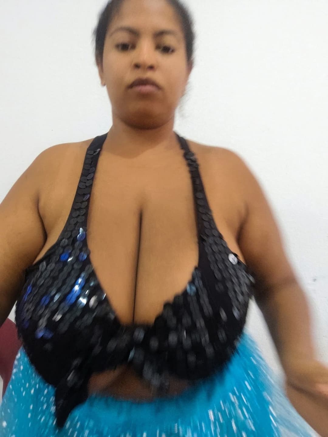 Click to view full size Gordinha tarada e safada