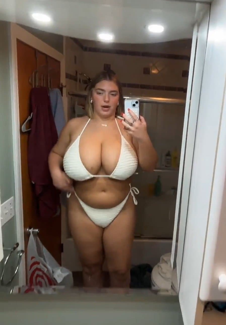 Click to view full size Absolute fucking meat rack on this fat fucking whore. Jesus fucking donkey hams