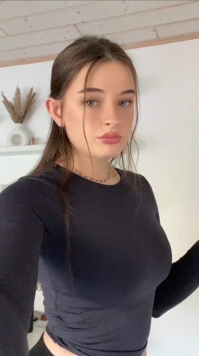 Click to view full size Need help who is she??? Found on porn site