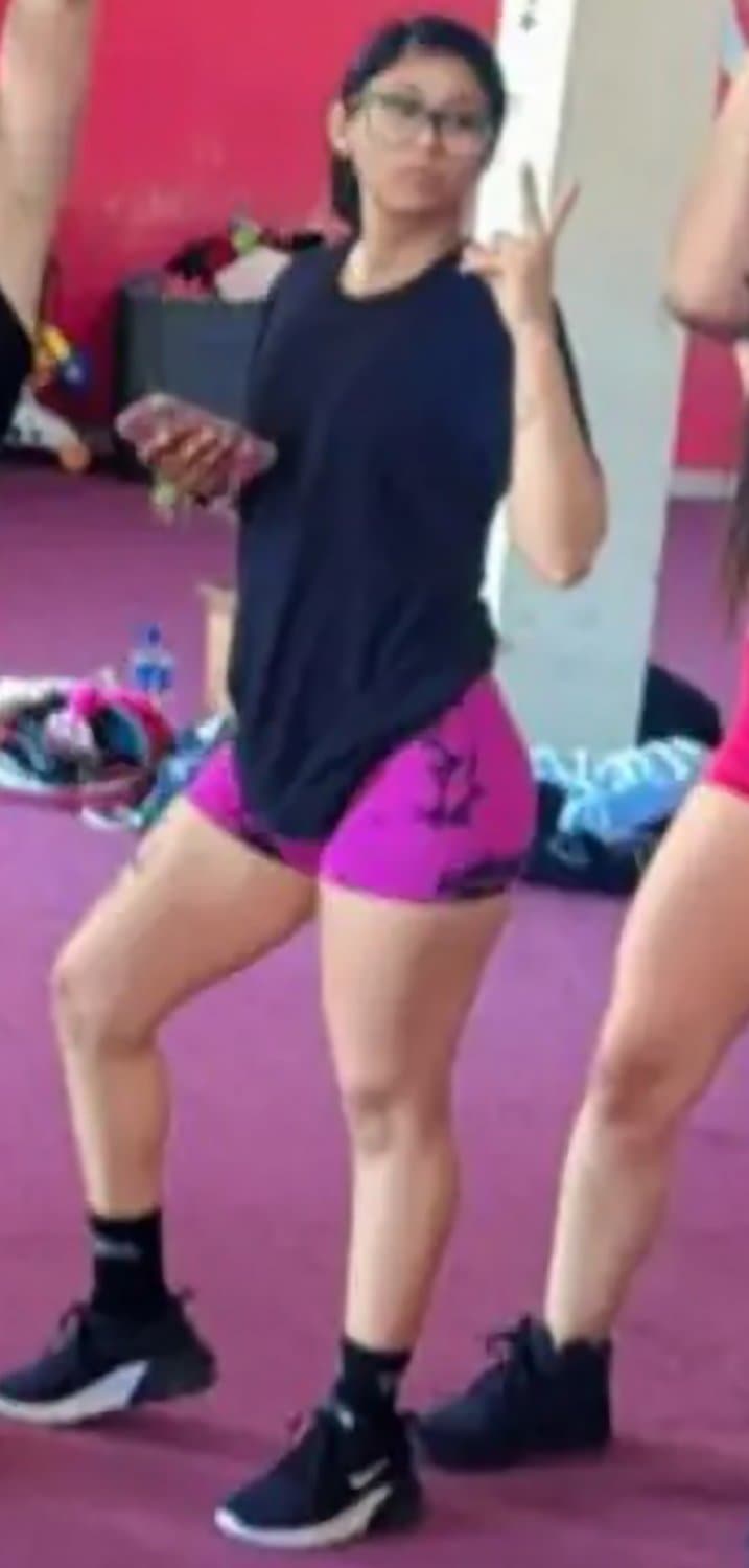 Click to view full size Bffs?❤️