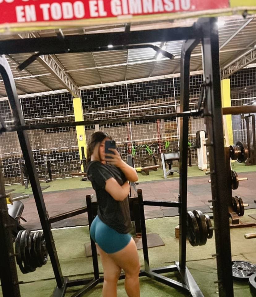 Click to view full size Her buttocks! Gymsis leaked