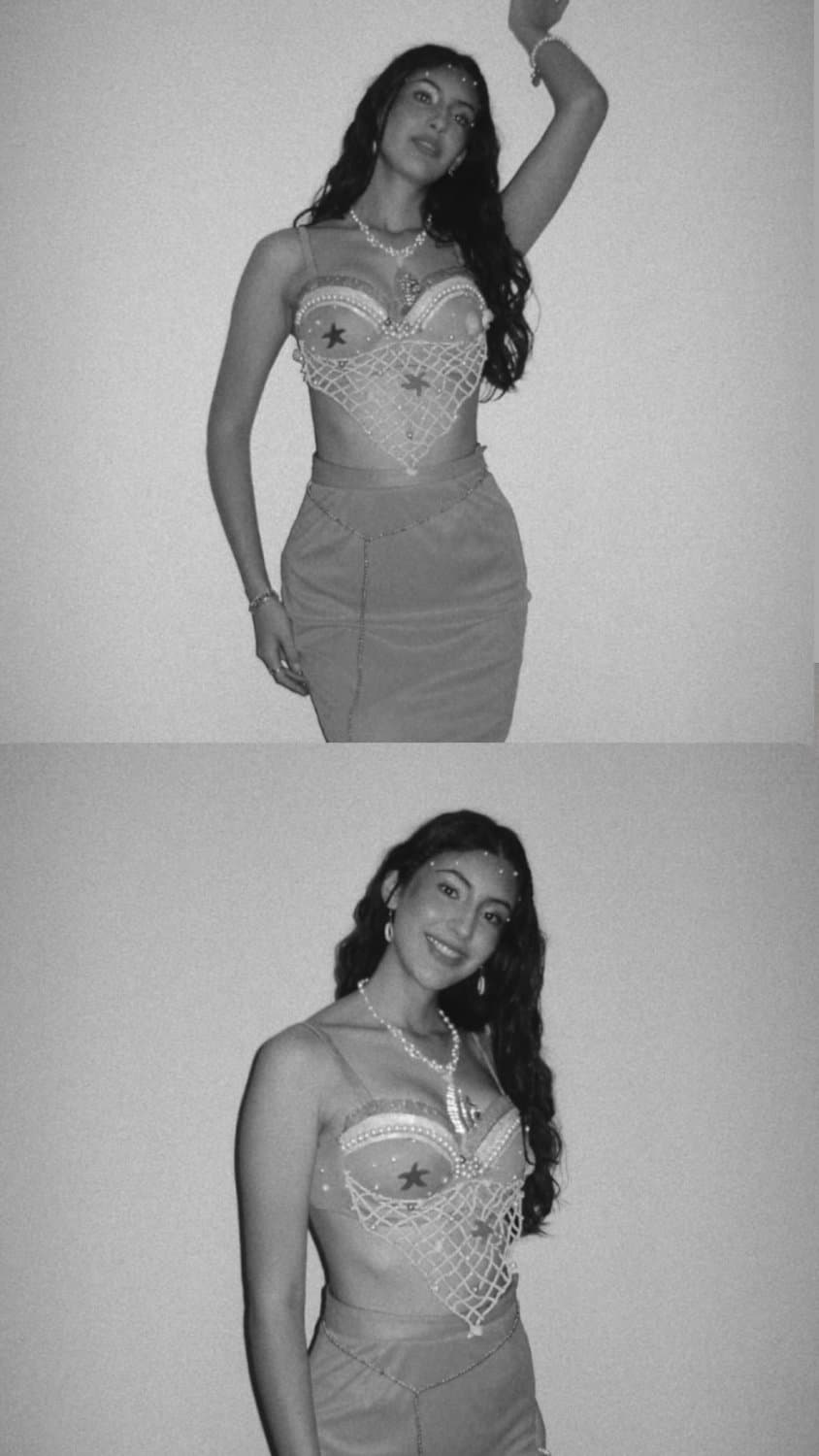 Click to view full size Como le traigo ganas a valentina ese culito me encanta ojala les saque tanta leche como a mi putita