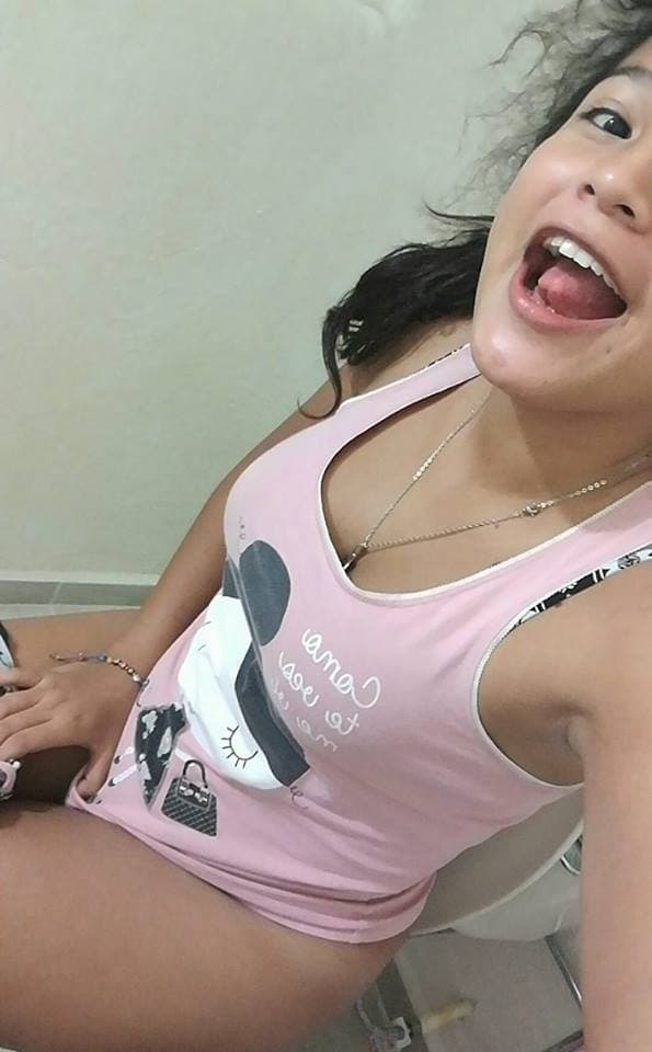 Click to view full size morenita violeta trigo pendeja tetona cogiendo