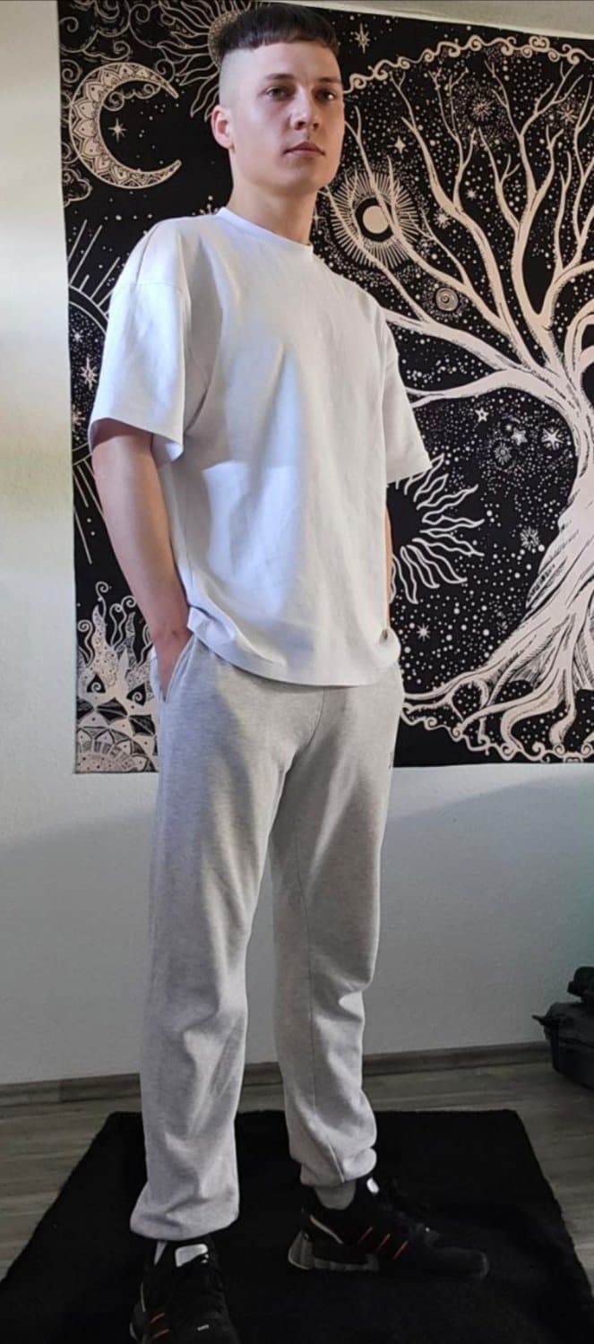 Click to view full size Julian,s humiliation kink