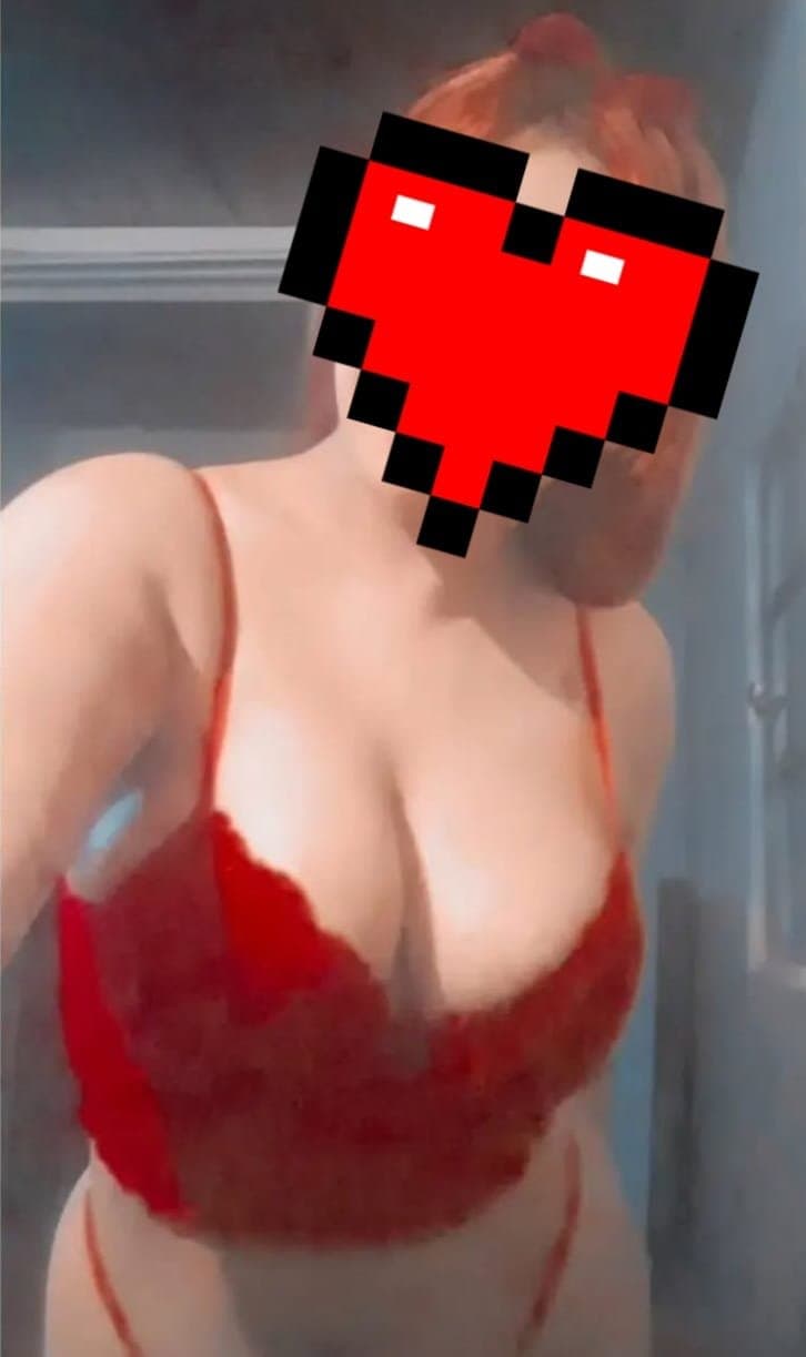 Click to view full size Lindas17??