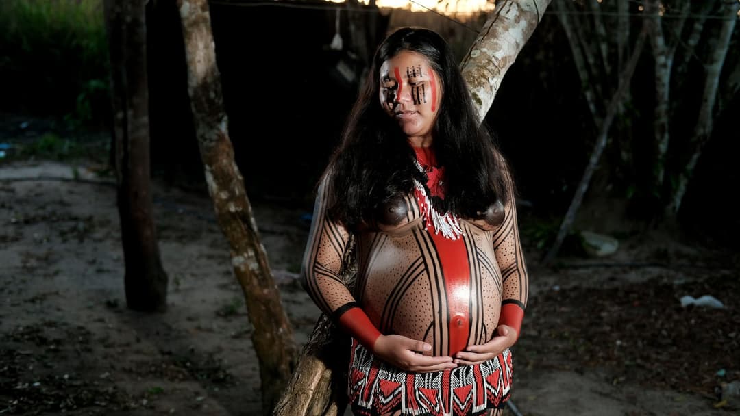 Click to view full size Boudoir Maternity Shoot ? Indigenous Edition
