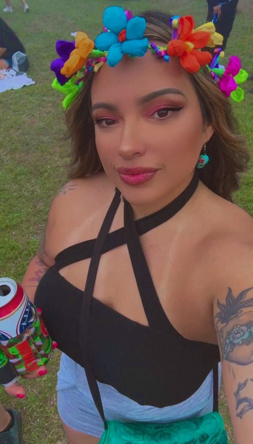 Click to view full size Moe has a strangle hold on me ? (NN)