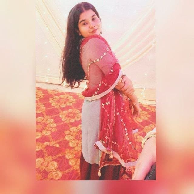 Click to view full size Delhi Slut 18 yo Niki ?