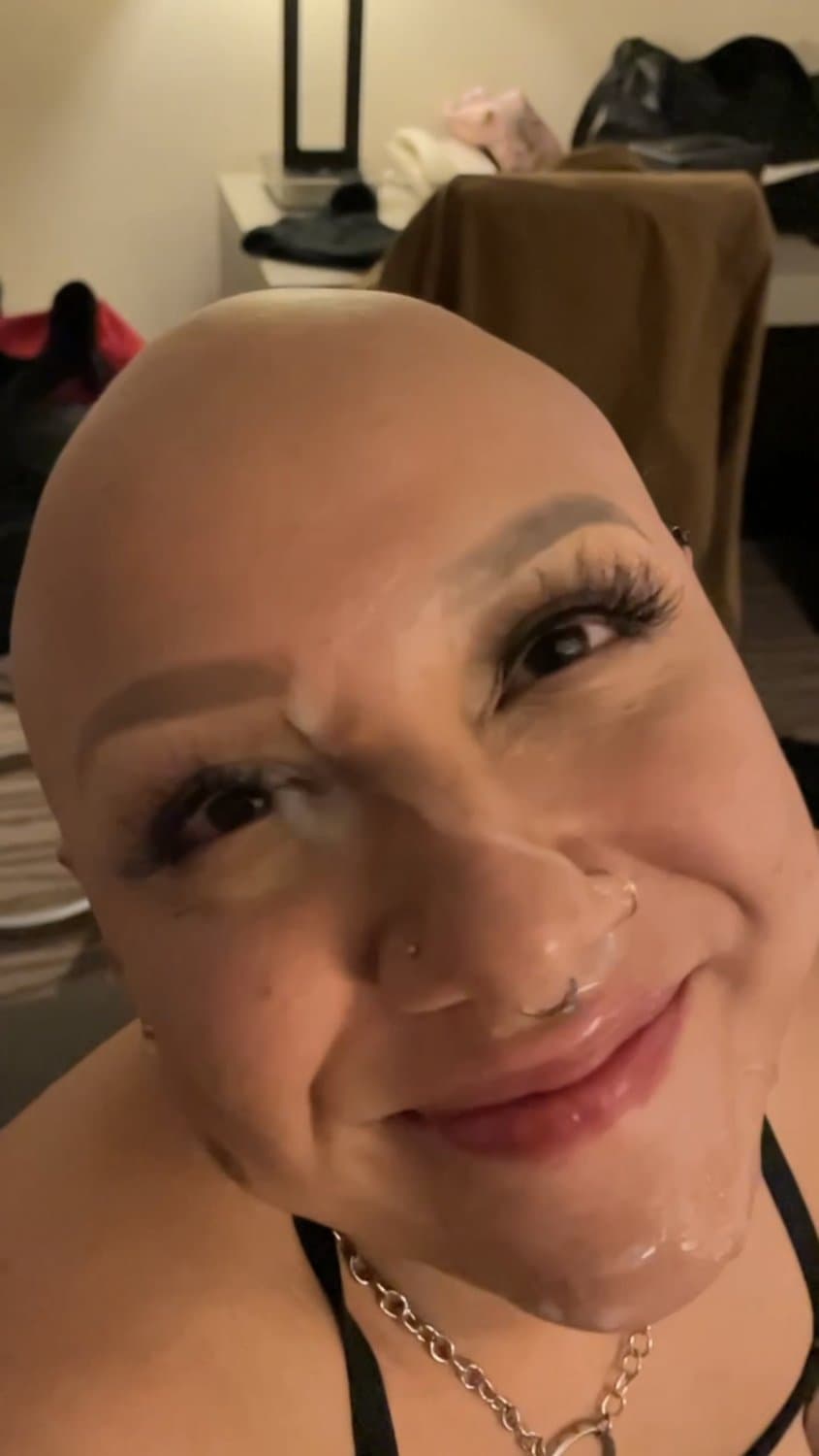 Click to view full size Sexy bald goth gf fucks and takes facial