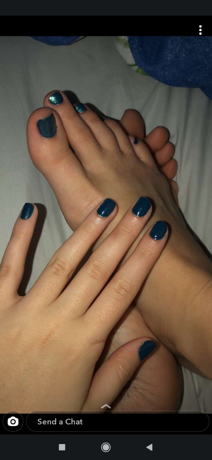 Click to view full size 18 YEAR OLD SLUT LEAKED PICS(CHECK OTHER ALBUM FOR NAKED PICS NSFW)