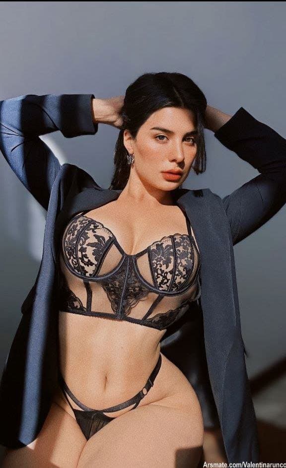 Click to view full size Valentina runco perra culona de grandes tetas