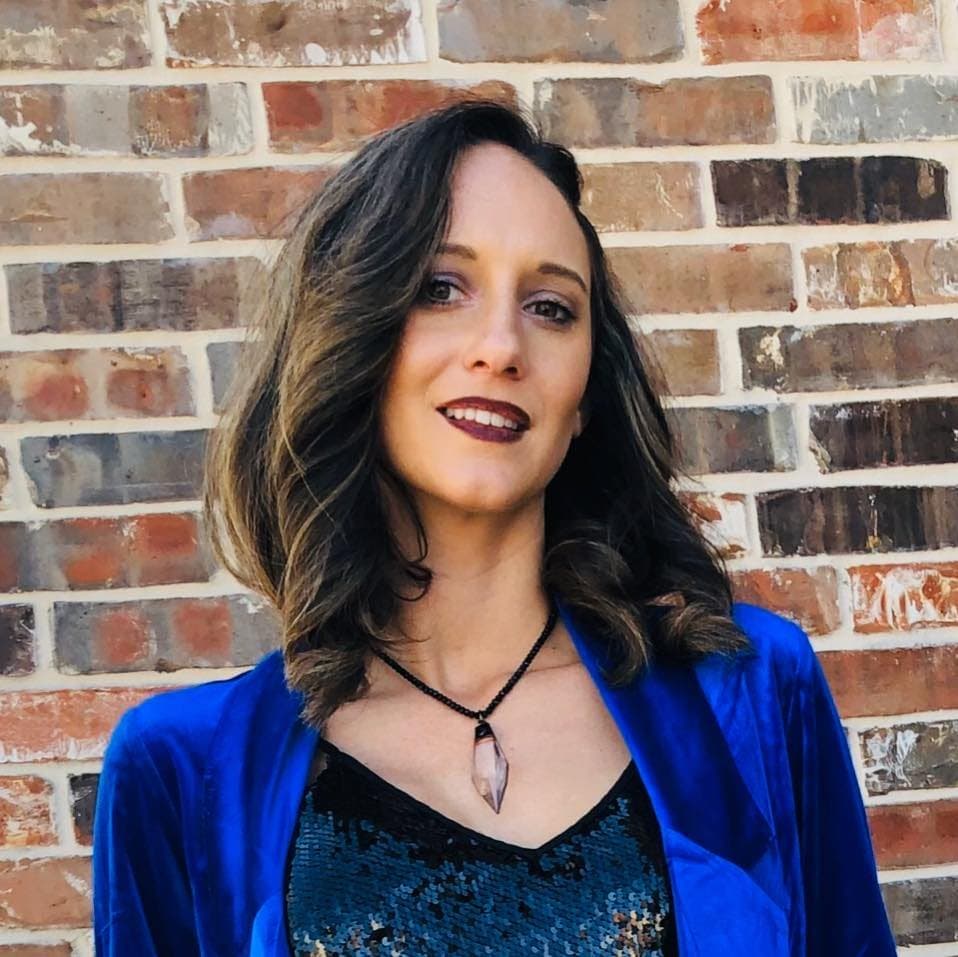 Click to view full size Was nice of her friend to give her a shot out before she showed her titties for the G G W camera