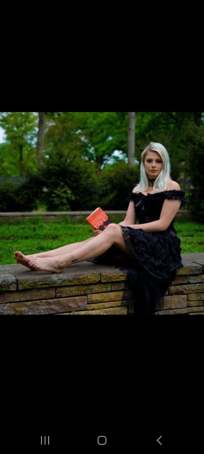 Click to view full size Sexy german goth slut, friends girlfriend