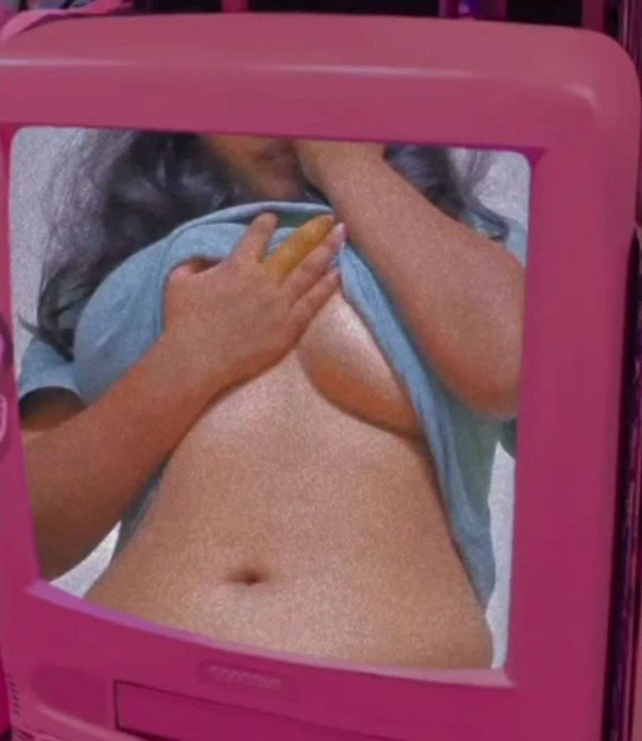 Click to view full size Delhi Slut 18 yo Niki ?