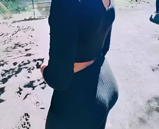 Click to view full size Lindas11??