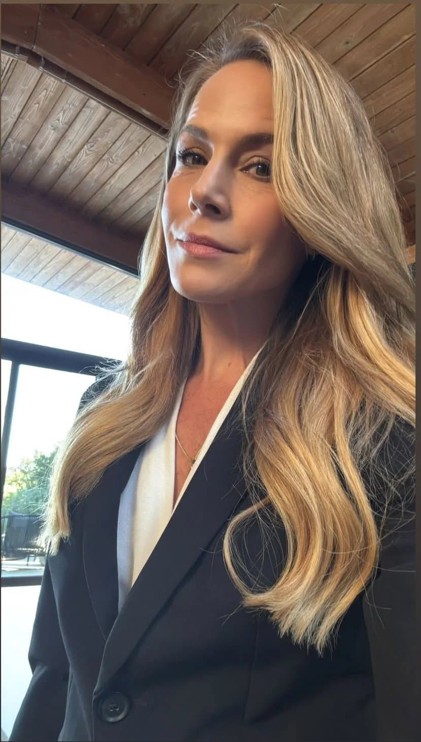 Click to view full size Julie benz is a sexy milf actress I love to goon for