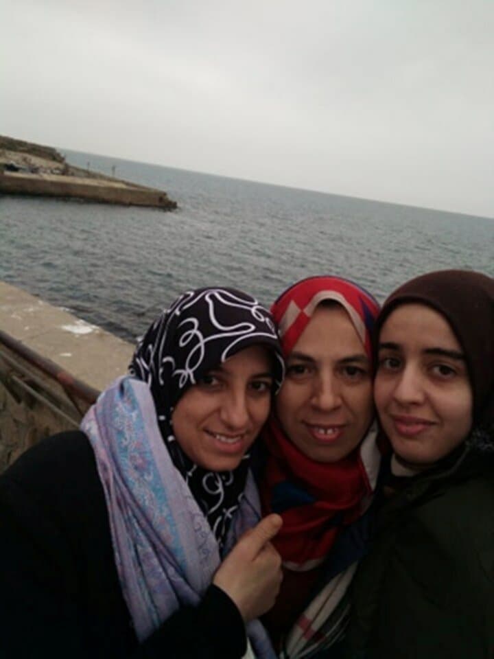 Click to view full size Risk ugly sluts need cock too