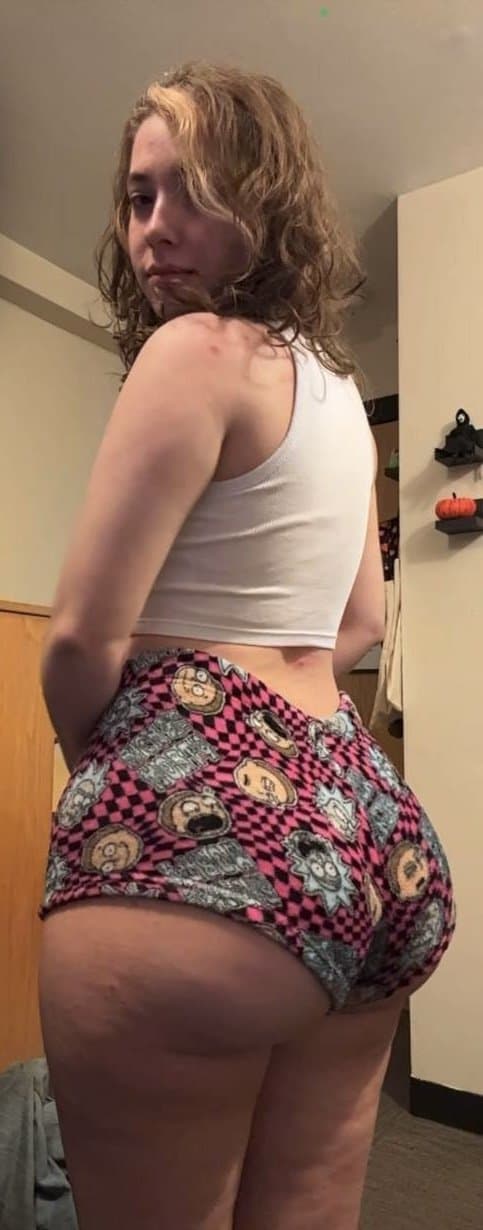 Click to view full size Posting my cheating ex girlfriend •6466184247• enjoy the fame now hoe everyone’s gonna know now