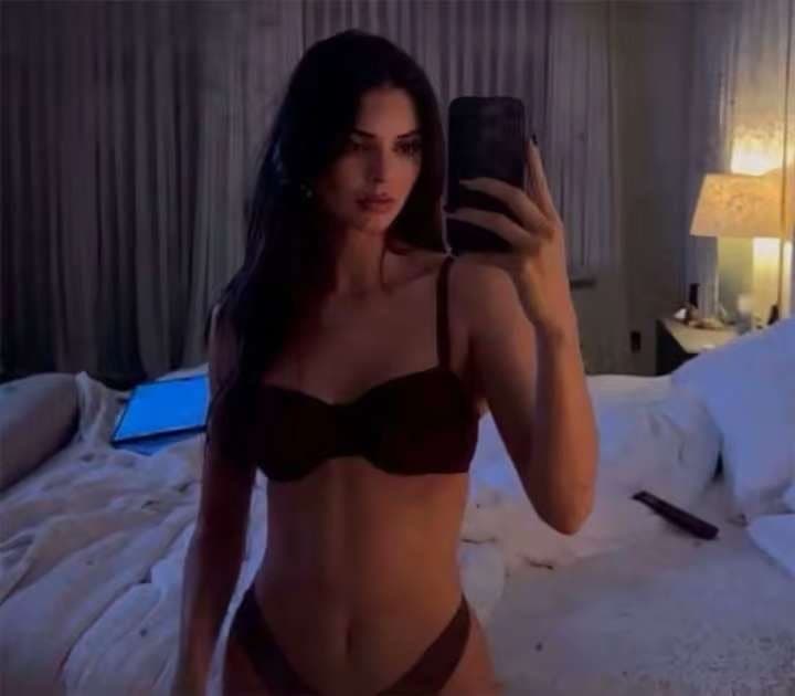 Click to view full size Kendall Jenner owns me