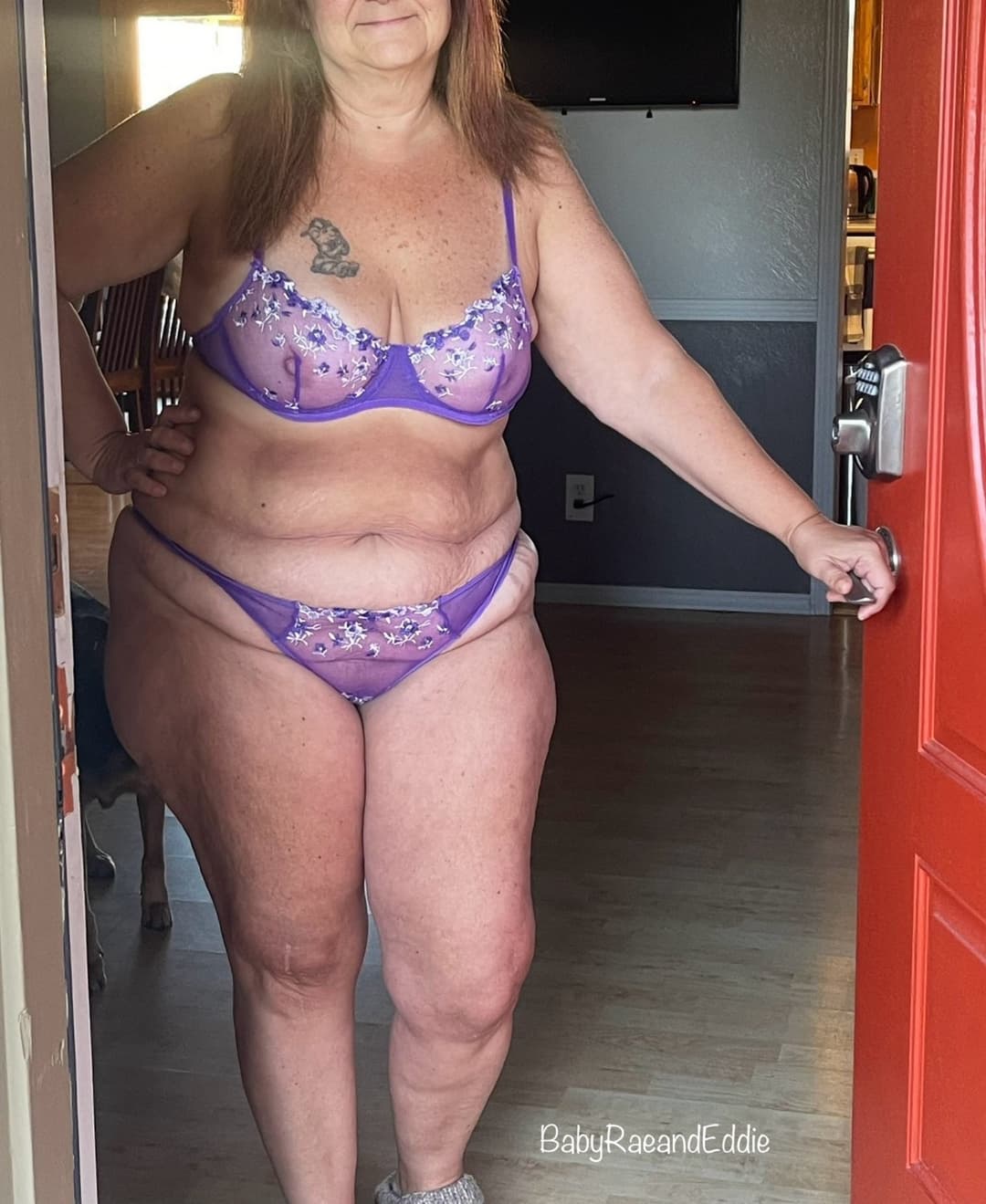 Click to view full size Grandma photo shoot