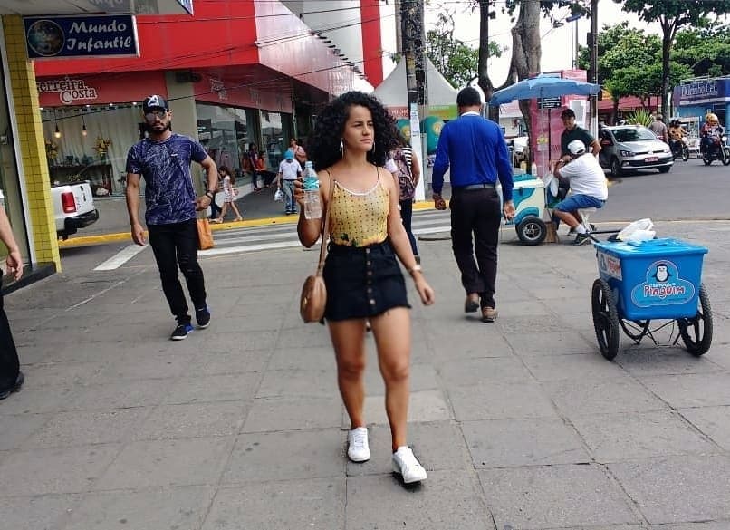 Click to view full size Minha nova deusa dona de casa já mim fez gozar muito