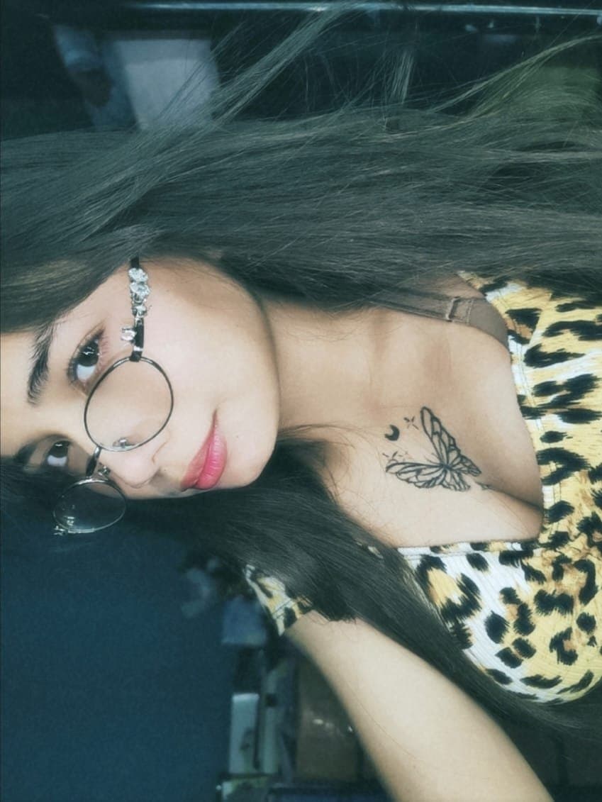 Click to view full size Nicol buscando quien la detone